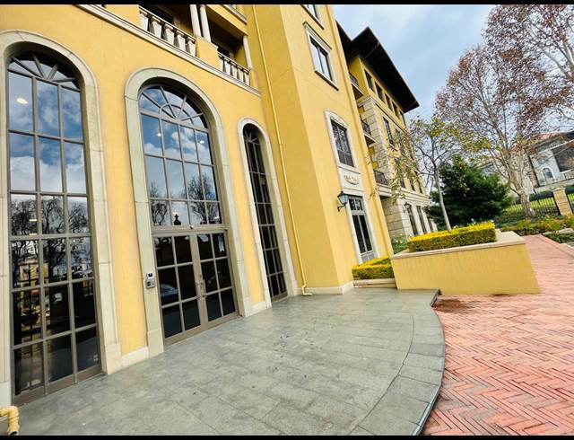 1,000M² OFFICE TO LET IN MAGALIESSIG