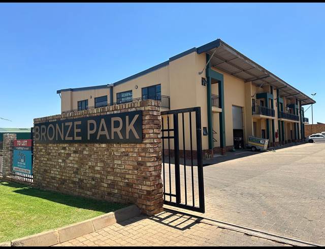 228M² WAREHOUSE TO LET IN CLAYVILLE