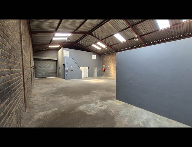 264M² FACTORY TO LET IN ANDERBOLT