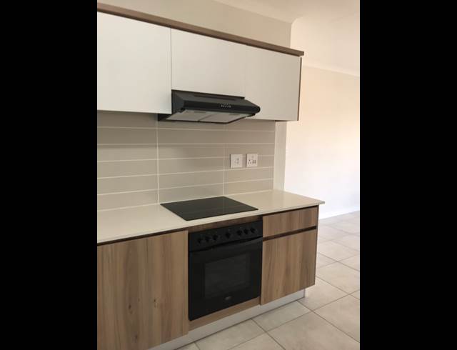 1 bed property to rent in WILLOW PARK MANOR