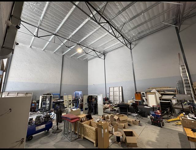 428M² WAREHOUSE TO LET IN KRAAIFONTEIN INDUSTRIA