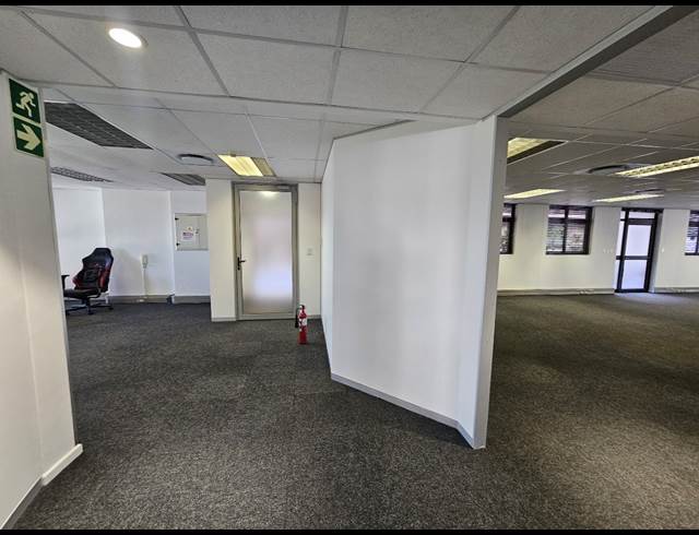 640M² OFFICE TO LET IN CENTURY CITY