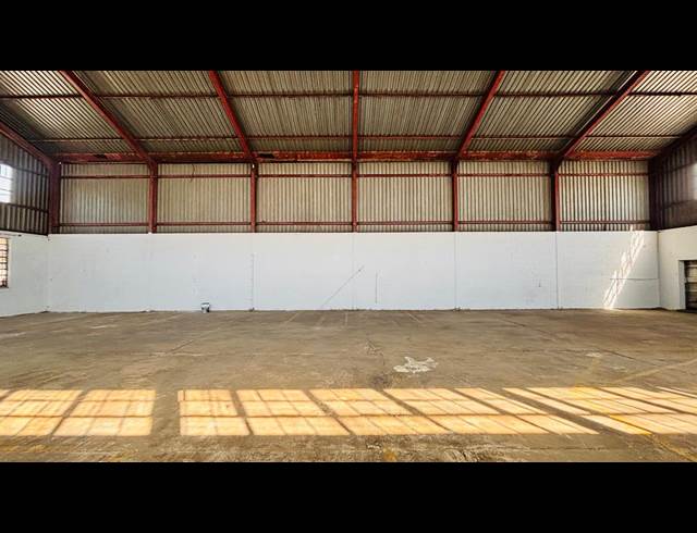 350M² WAREHOUSE TO LET IN ROODEPOORT