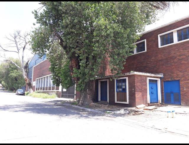 3,666M² WAREHOUSE TO LET IN INDUSTRIA WEST