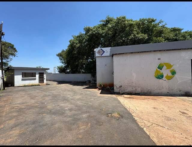 360M² WAREHOUSE TO LET IN INDUSTRIA NORTH
