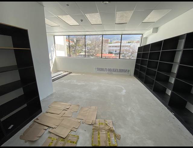 50M² OFFICE TO LET IN RONDEBOSCH