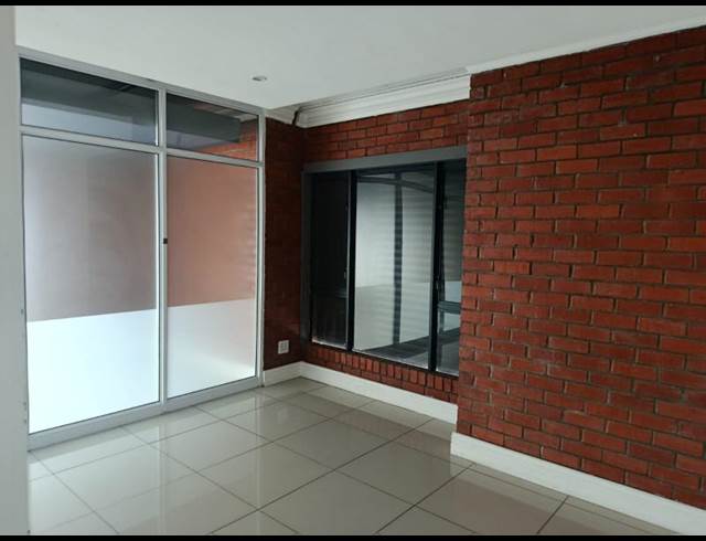 110M² OFFICE TO LET IN FRANSVILLE