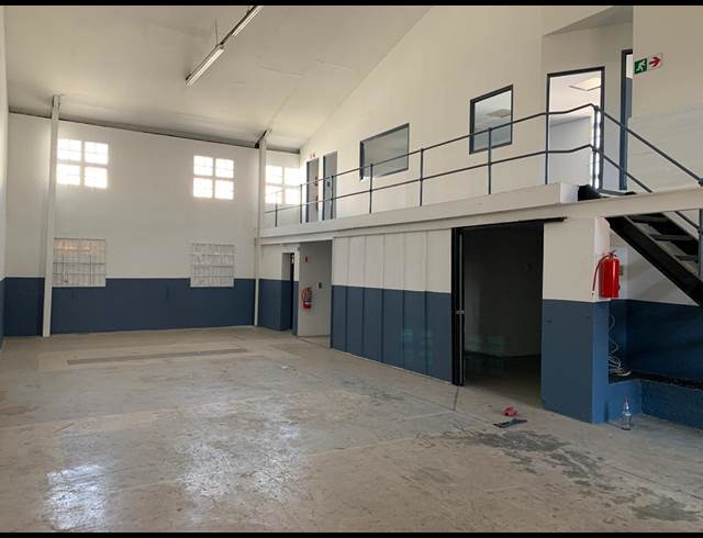 280M² WAREHOUSE TO LET IN LASER PARK