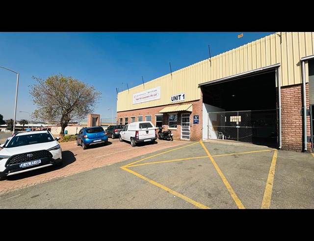 284M² WAREHOUSE TO LET IN STORMILL