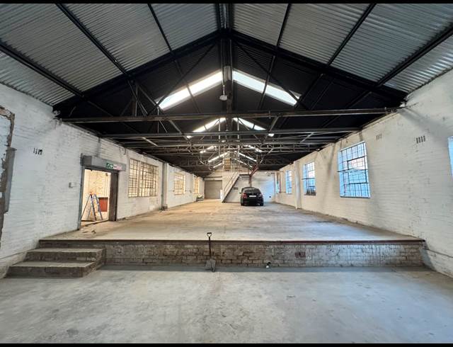 400M² WAREHOUSE TO LET IN BOOYSENS RESERVE