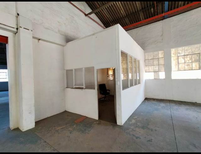 1,432M² WAREHOUSE TO LET IN BELLVILLE SOUTH