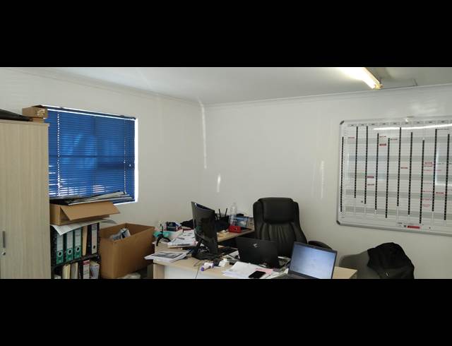 179M² WORKSHOP RENTED IN DIEP RIVER