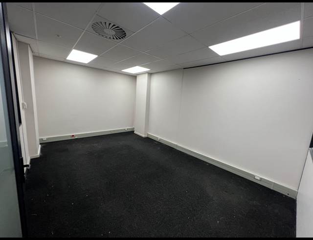 392M² OFFICE TO LET IN UMHLANGA RIDGE
