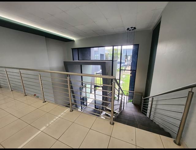 586M² OFFICE TO LET IN HALFWAY GARDENS