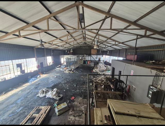 500M² WAREHOUSE TO LET IN ALRODE SOUTH