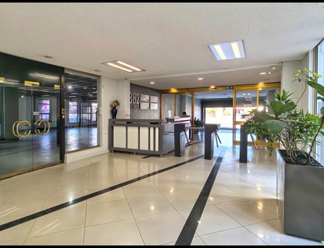 419M² OFFICE TO LET IN CRAIGHALL PARK