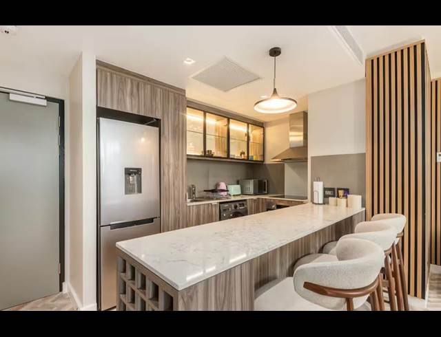 1 BEDROOM APARTMENT TO LET IN FORESHORE