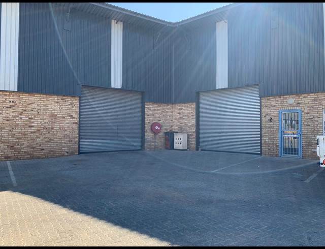 265M² WAREHOUSE TO LET IN LASER PARK