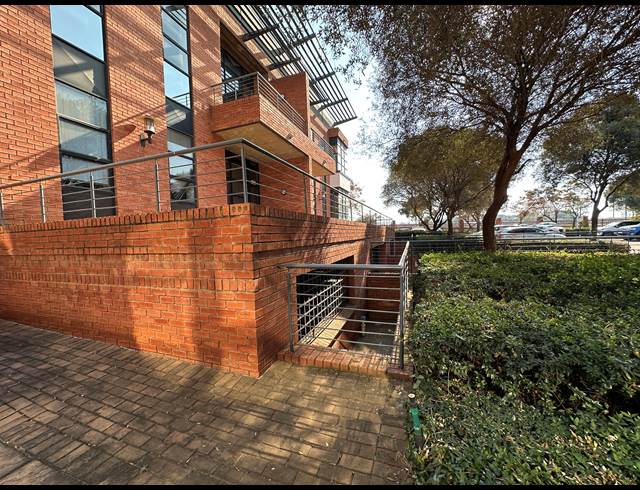 99.60M² OFFICE TO LET IN HIGHVELD TECHNOPARK