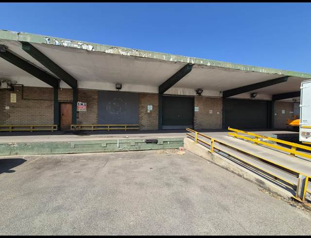 650M² WAREHOUSE TO LET IN WADEVILLE