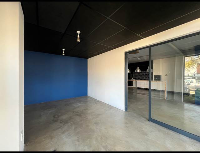 210.99M² WAREHOUSE TO LET IN HIGHVELD