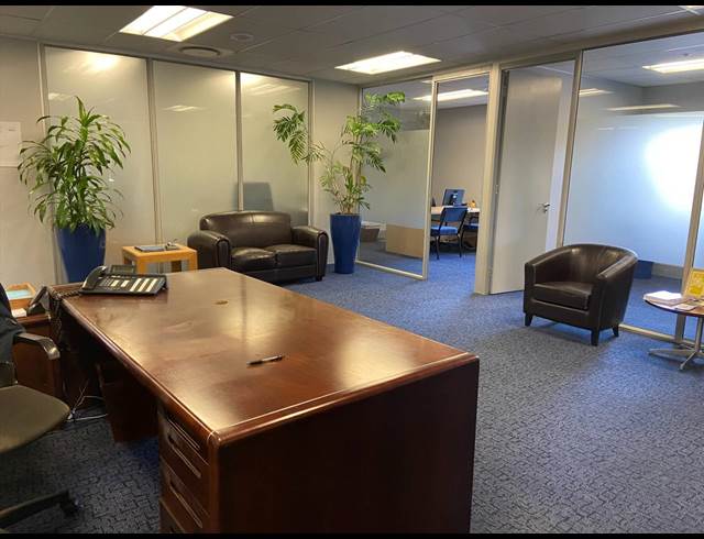 505M² OFFICE TO LET IN TOKAI
