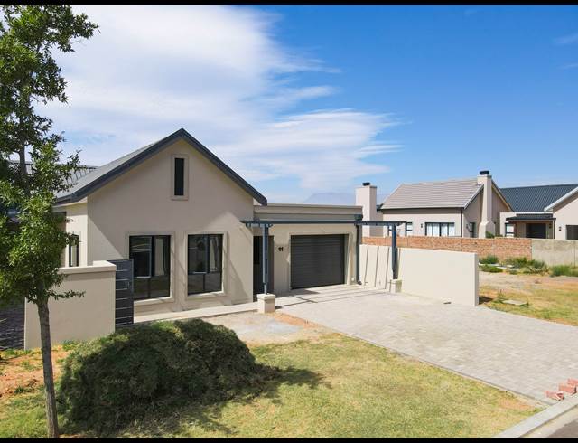 3 bed property to rent in ALTONA