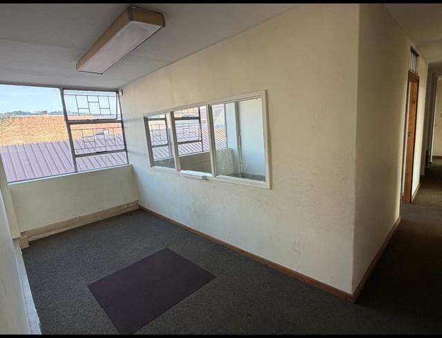 250M² OFFICE TO LET IN PRETORIA WEST
