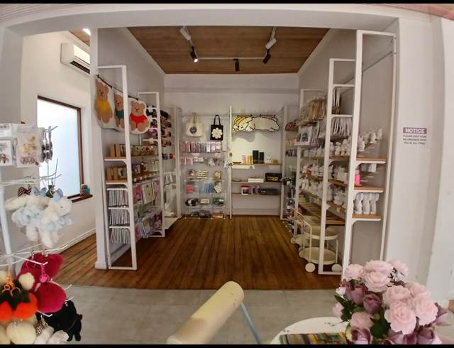 91M² RETAIL TO LET IN GARDENS