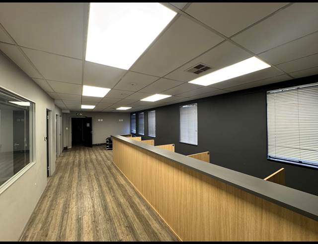 952M² OFFICE TO LET IN WYNBERG