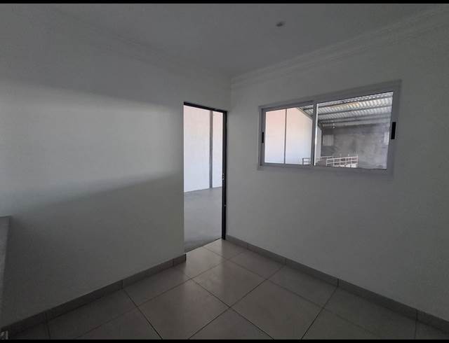 275M² WAREHOUSE TO LET IN WOODBROOK