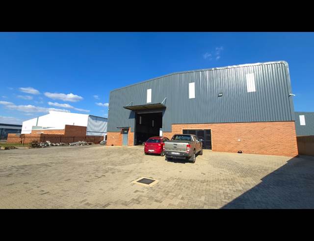 1,842M² WAREHOUSE TO LET IN KNOPJESLAAGTE