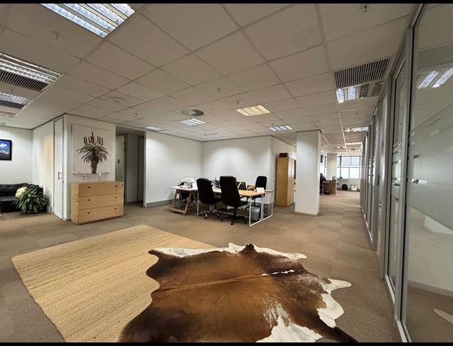 264M² OFFICE TO LET IN UMHLANGA RIDGE