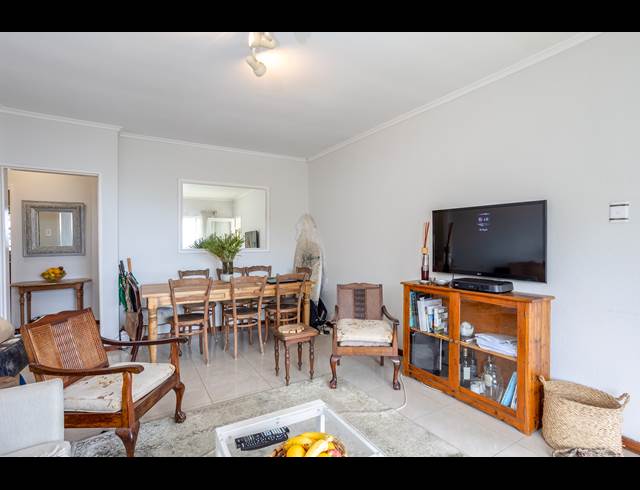 2.5 BEDROOM APARTMENT TO LET IN CAMPS BAY