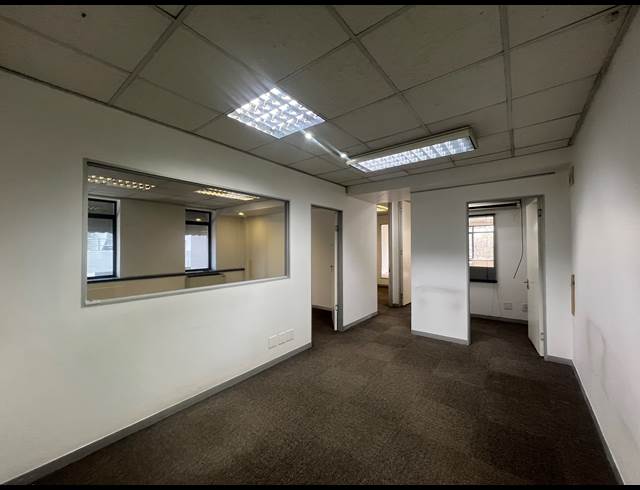 209M² OFFICE TO LET IN ROSEBANK