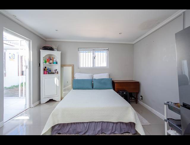 1 BEDROOM FLAT RENTED IN KIRSTENHOF