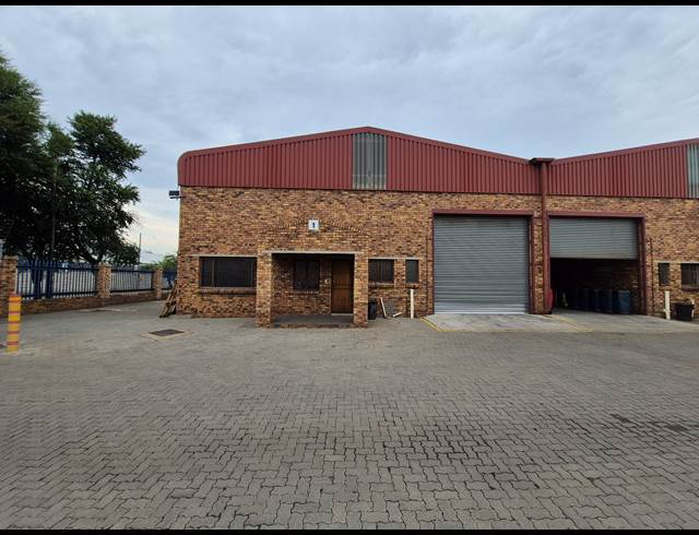 350M² FACTORY TO LET IN ANDERBOLT