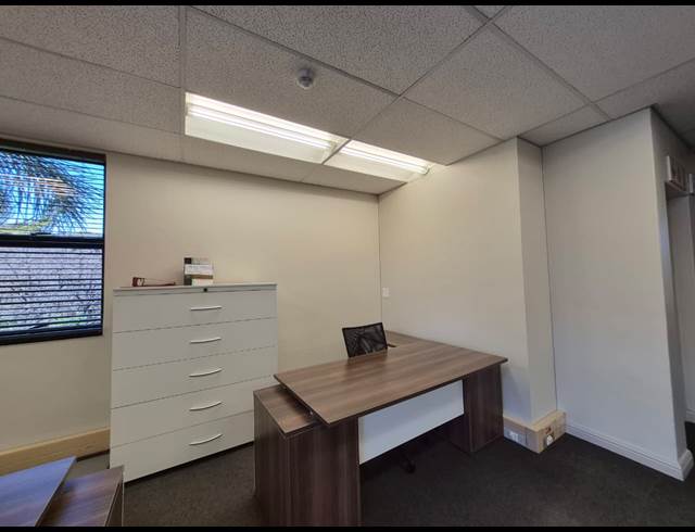 283M² OFFICE TO LET IN ROSEBANK
