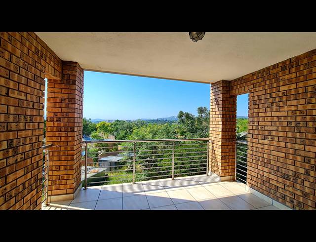 3 BEDROOM APARTMENT TO LET IN WEST ACRES
