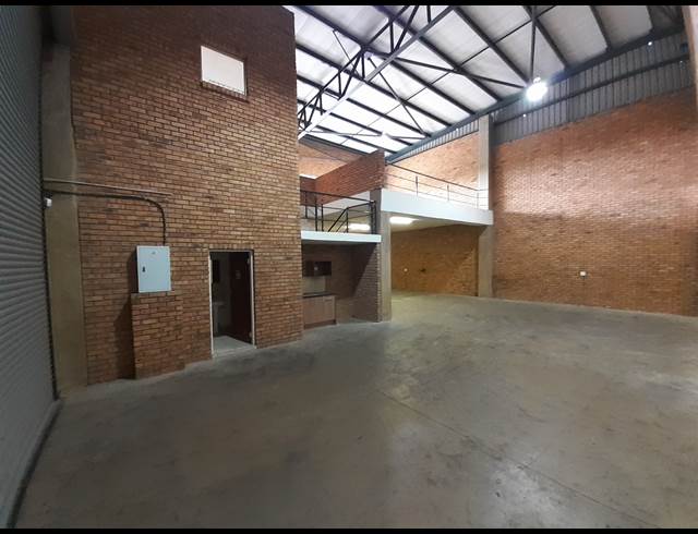 401M² WAREHOUSE TO LET IN LANSERIA