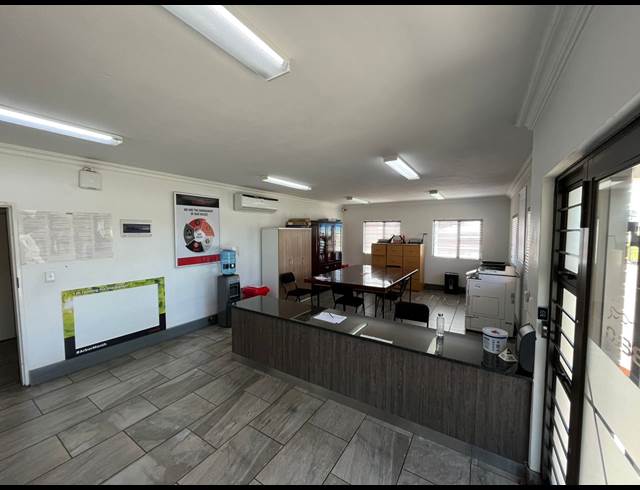 1,000M² WAREHOUSE TO LET IN DALPARK