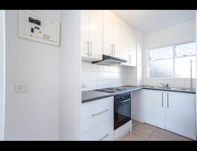2 BEDROOM APARTMENT TO LET IN RONDEBOSCH