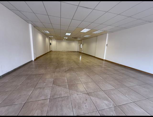 165M² RETAIL TO LET IN INDUSTRIA WEST