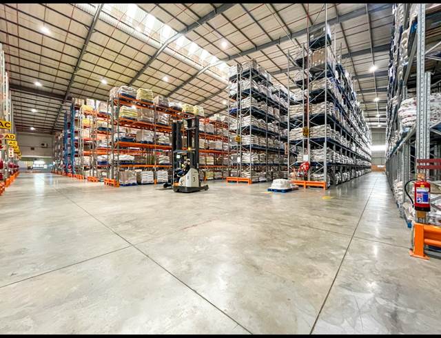 2,500M² FACTORY TO LET IN RIVERHORSE VALLEY