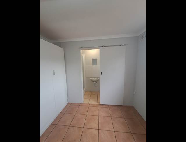 1 bed property to rent in ROUX PARK