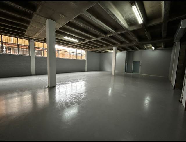 2,082M² WAREHOUSE TO LET IN WYNBERG