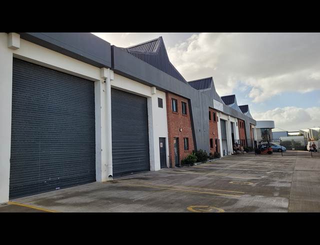 420M² WAREHOUSE TO LET IN RIVERGATE
