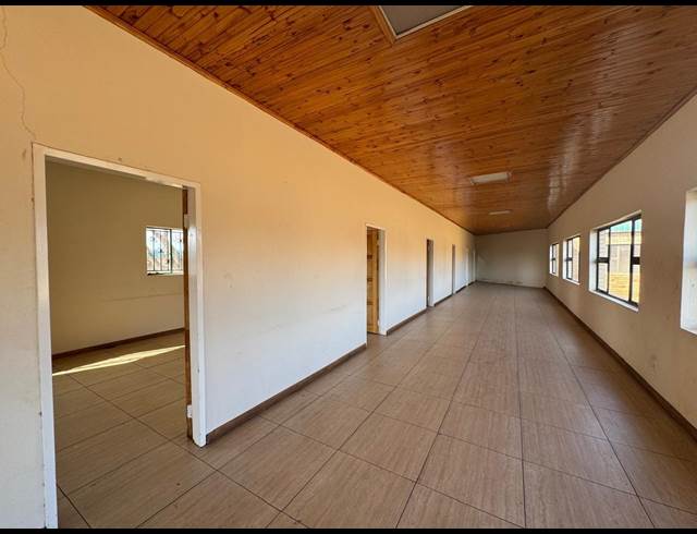 350M² WAREHOUSE TO LET IN EIKENHOF