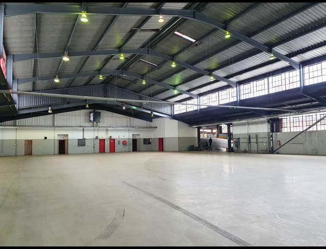 5,935M² WAREHOUSE TO LET IN CITY & SUBURBAN