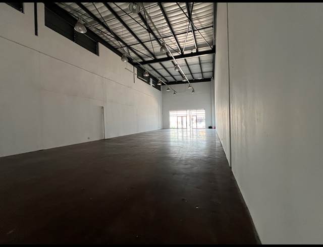 251M² WAREHOUSE TO LET IN HIGHVELD